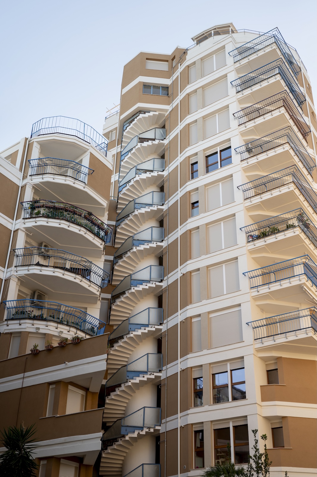Condominio Riviera dopo